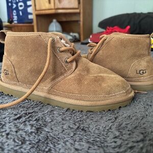 Ugg slippers, size 5